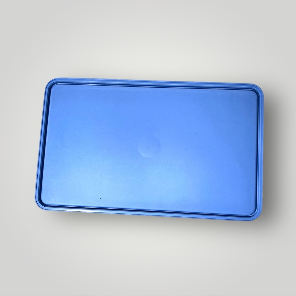Vintage Tupperware Rectangular Container with Lid - Picture 8 of 14